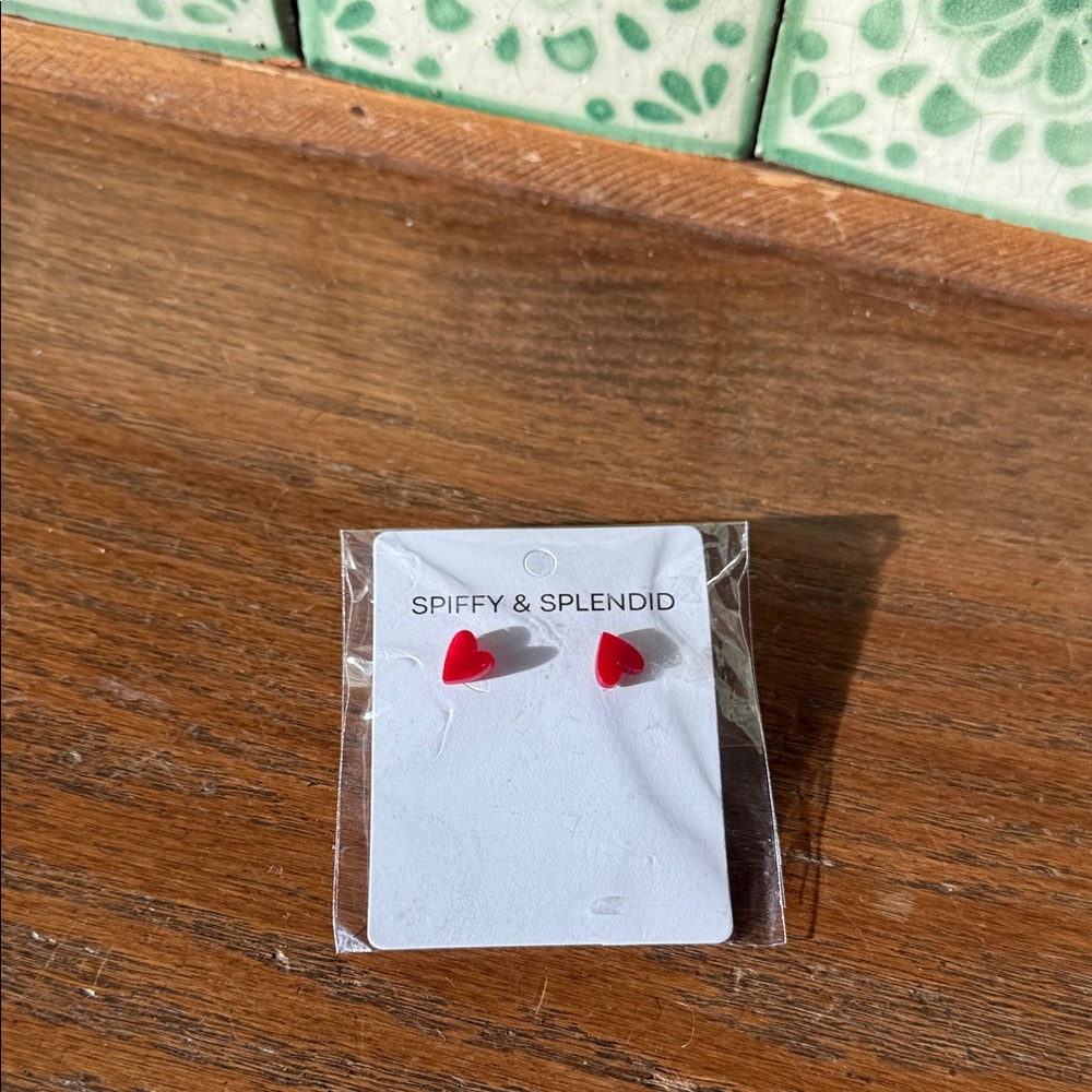 Spiffy & Splendid red heart stud earrings